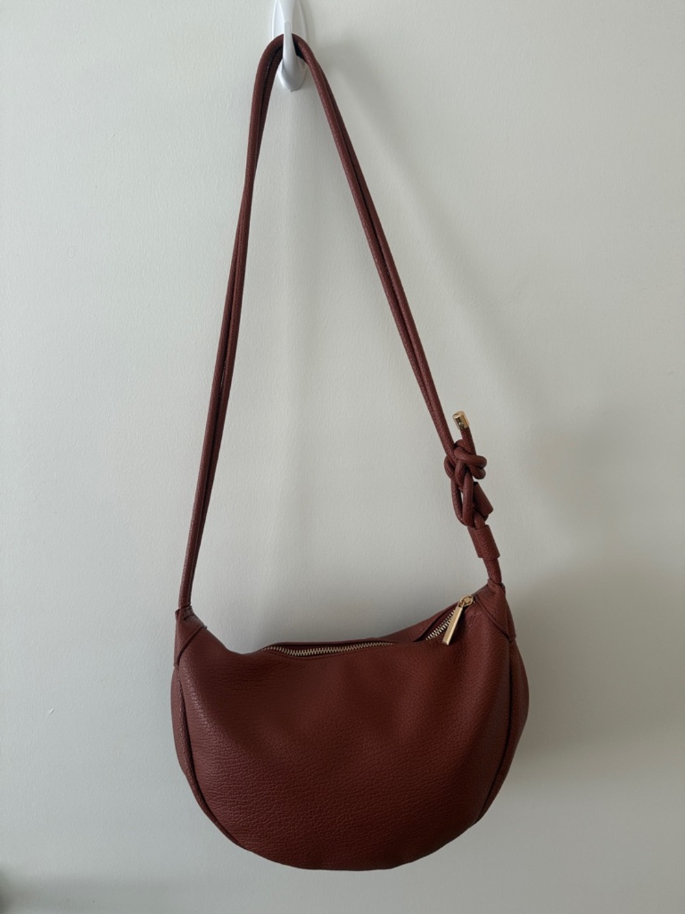 Pebbled Shoulder Bag with Knot Detail in Rust Brown - Picture 4 of 7
